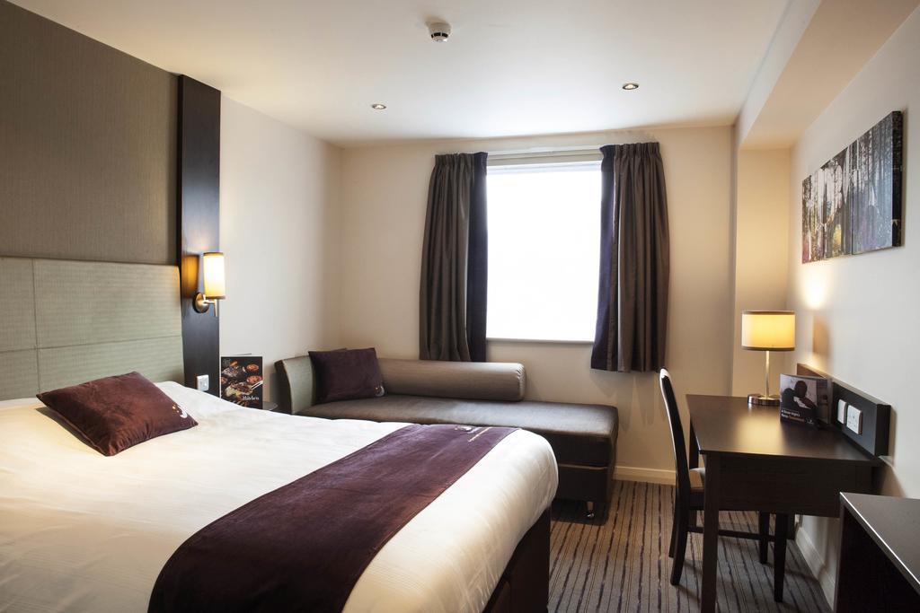 Premier Inn Manchester - פרסטוויץ' מראה חיצוני תמונה