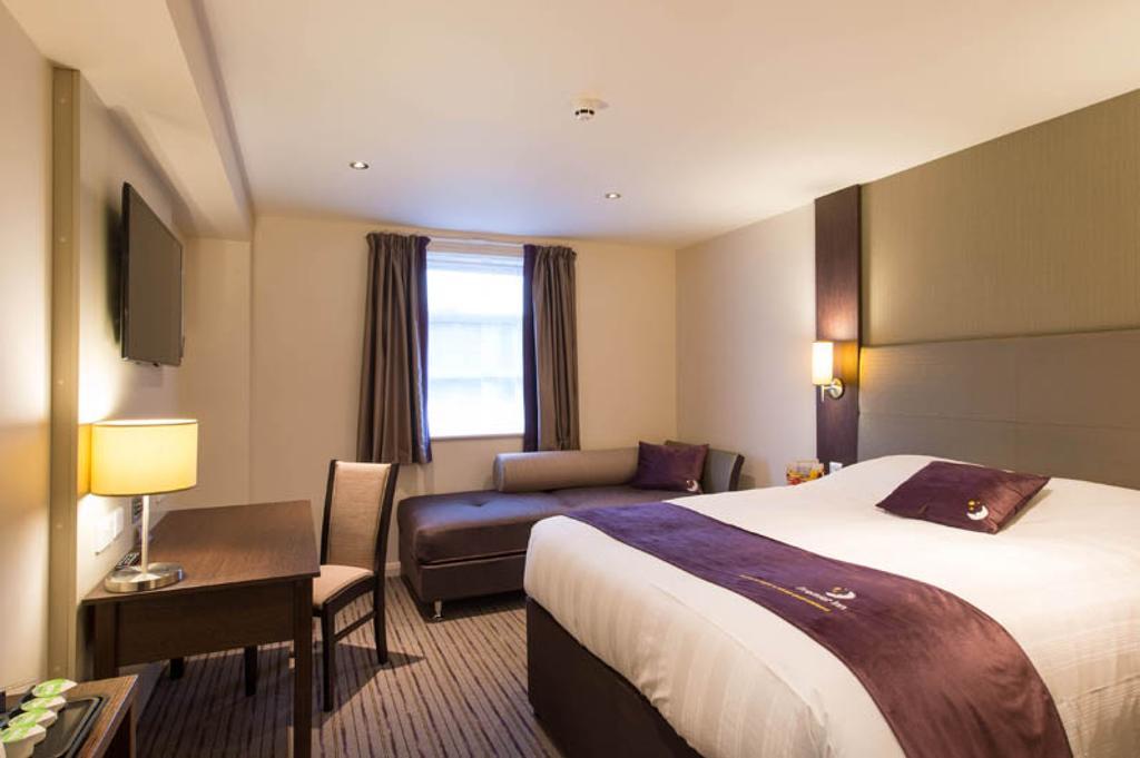 Premier Inn Manchester - פרסטוויץ' מראה חיצוני תמונה