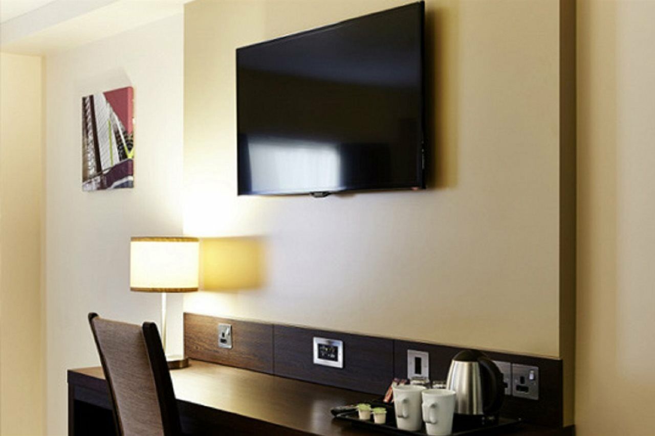 Premier Inn Manchester - פרסטוויץ' מראה חיצוני תמונה
